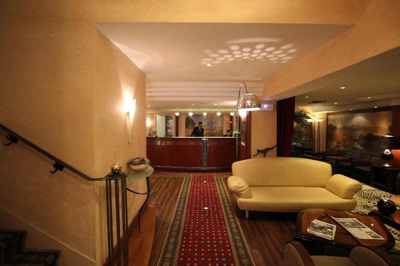 Saint Christophe Hotel 4*